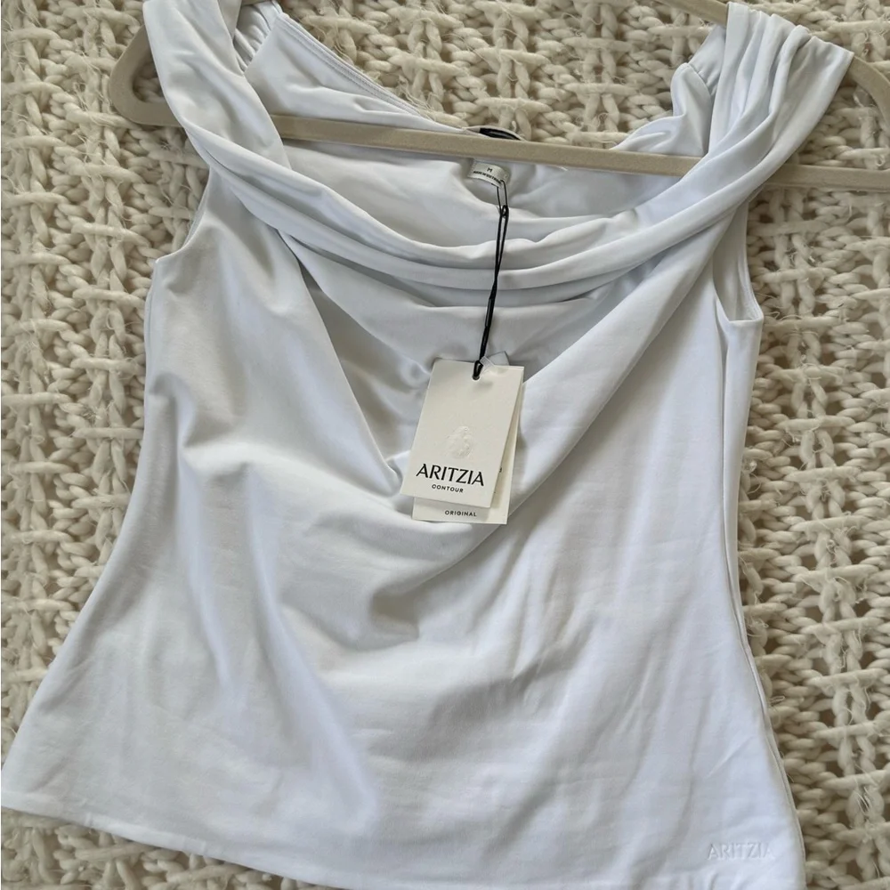 Aritzia Original Contour Ravish Top - Picture 4 of 15